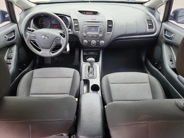 KNAFX4A68G5446052 2016 KIA FORTE - Image 8