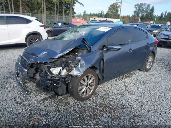 KNAFX4A68G5462638 2016 KIA FORTE - Image 2