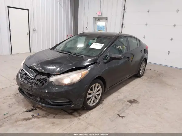 KNAFX4A68G5471100 2016 KIA FORTE - Image 2
