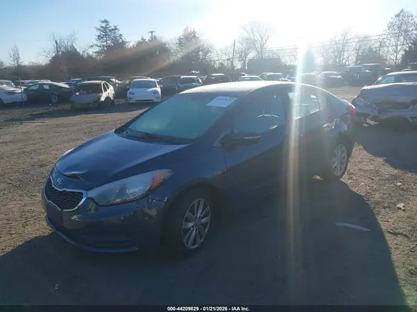 KNAFX4A68G5479455 2016 KIA FORTE - Image 2