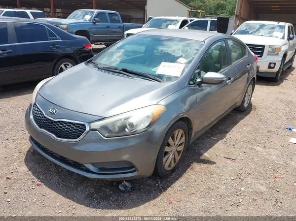 KNAFX4A68G5480413 2016 KIA FORTE - Image 2