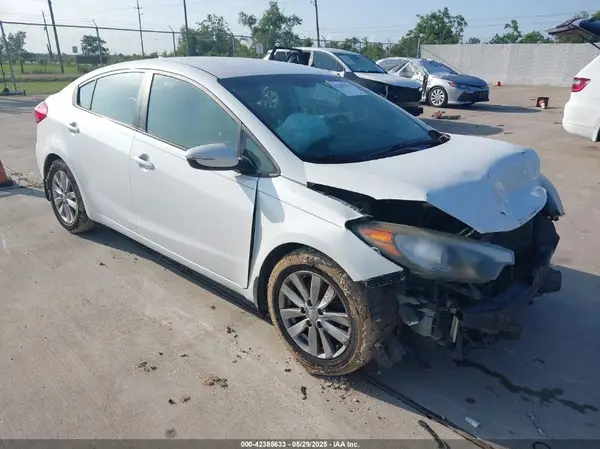 KNAFX4A68G5486177 2016 KIA FORTE - Image 1