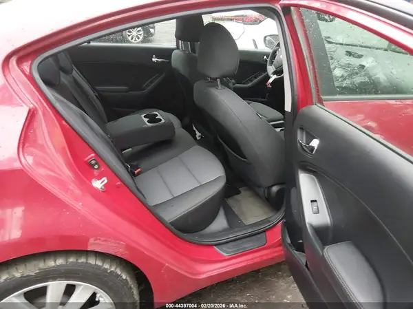 KNAFX4A68G5488883 2016 KIA FORTE - Image 8