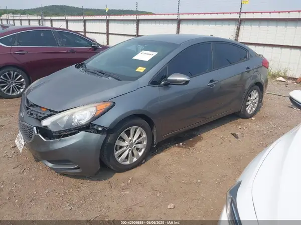 KNAFX4A68G5489919 2016 KIA FORTE - Image 2