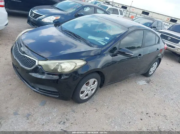 KNAFX4A68G5498913 2016 KIA FORTE - Image 2
