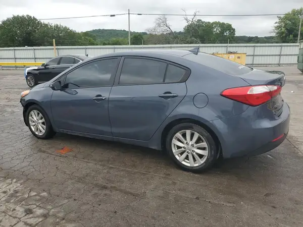 KNAFX4A68G5502409 2016 KIA FORTE - Image 2