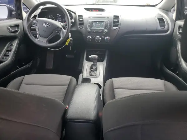 KNAFX4A68G5502409 2016 KIA FORTE - Image 8