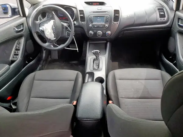 KNAFX4A68G5506802 2016 KIA FORTE - Image 8