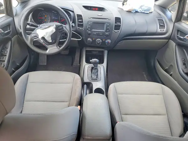 KNAFX4A68G5513880 2016 KIA FORTE - Image 8