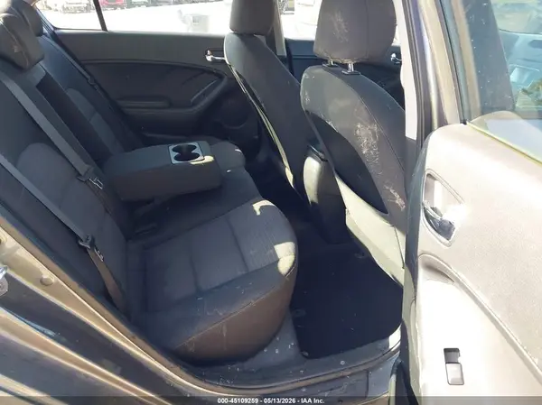 KNAFX4A68G5548760 2016 KIA FORTE - Image 8