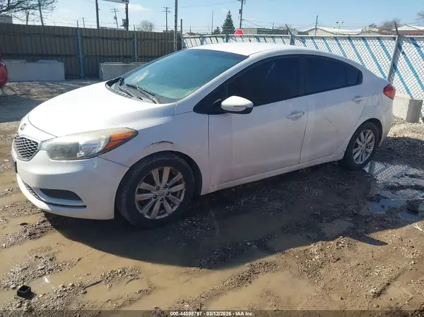 KNAFX4A68G5553585 2016 KIA FORTE - Image 2