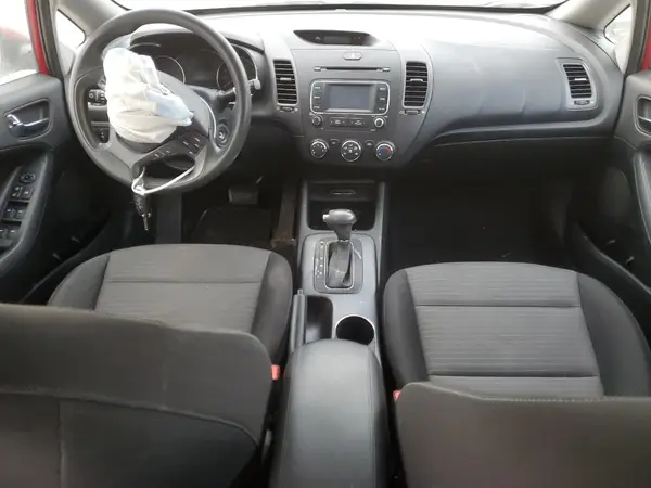 KNAFX4A68G5580317 2016 KIA FORTE - Image 8
