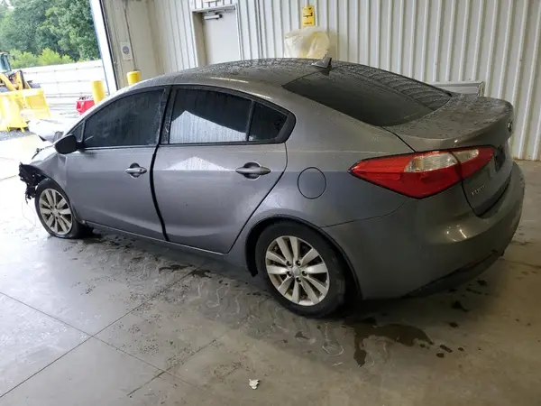 KNAFX4A68G5588045 2016 KIA FORTE - Image 2