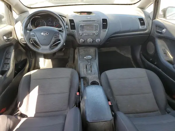 KNAFX4A68G5590183 2016 KIA FORTE - Image 8