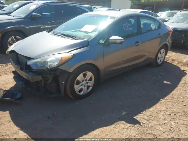 KNAFX4A68G5593813 2016 KIA FORTE - Image 2