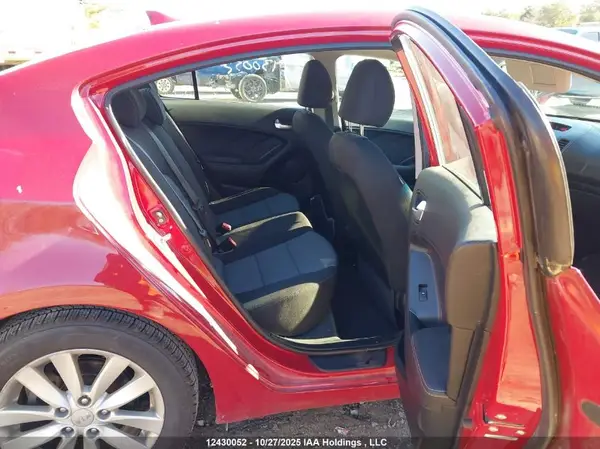 KNAFX4A68G5618094 2016 KIA FORTE - Image 8
