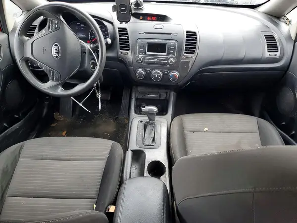 KNAFX4A69G5439112 2016 KIA FORTE - Image 8