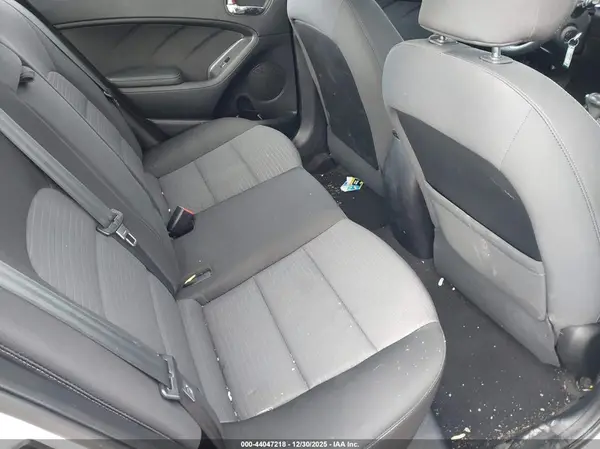 KNAFX4A69G5444259 2016 KIA FORTE - Image 8