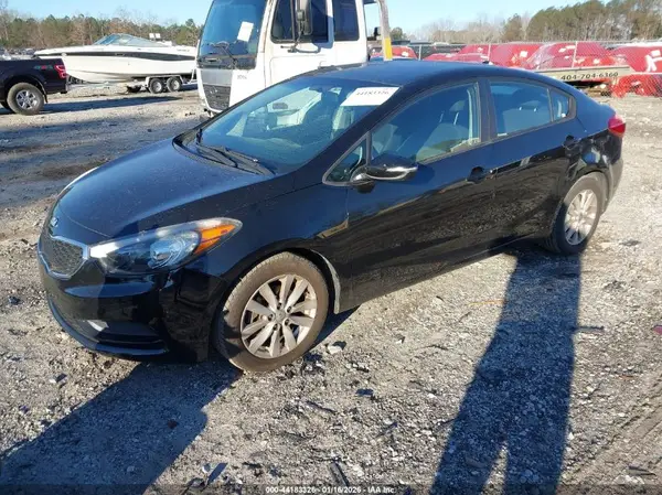 KNAFX4A69G5445718 2016 KIA FORTE - Image 2