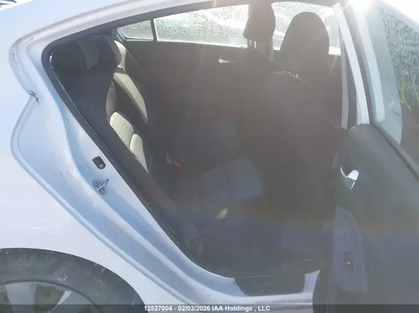 KNAFX4A69G5453334 2016 KIA FORTE - Image 8