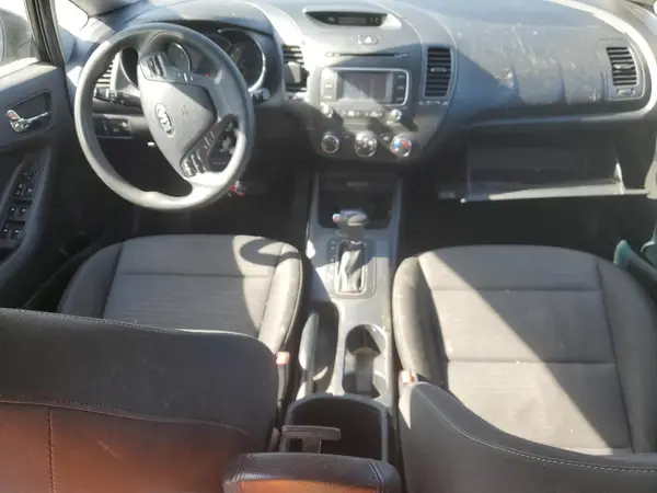 KNAFX4A69G5455729 2016 KIA FORTE - Image 8