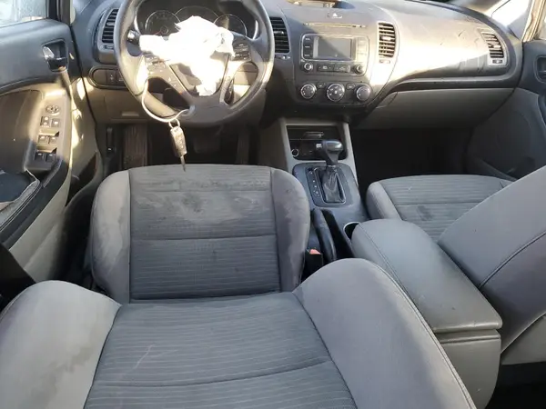 KNAFX4A69G5456587 2016 KIA FORTE - Image 8