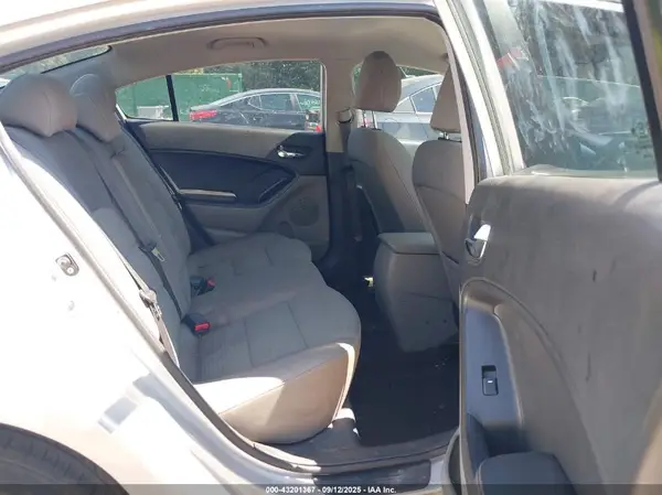 KNAFX4A69G5457285 2016 KIA FORTE - Image 8