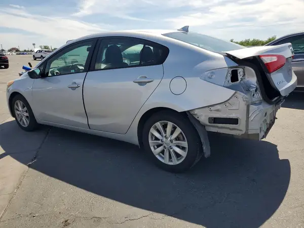 KNAFX4A69G5460770 2016 KIA FORTE - Image 2