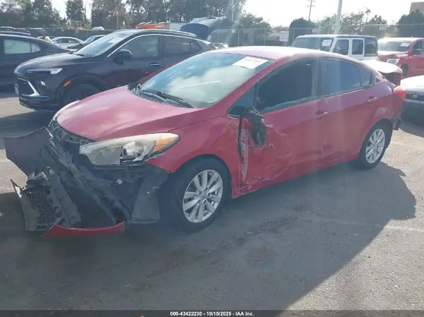 KNAFX4A69G5462776 2016 KIA FORTE - Image 2