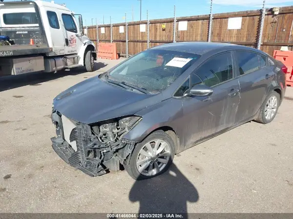 KNAFX4A69G5462812 2016 KIA FORTE - Image 2