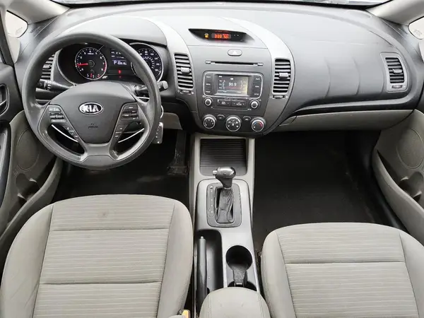 KNAFX4A69G5469355 2016 KIA FORTE - Image 8
