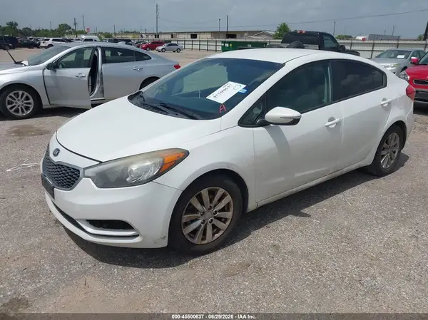 KNAFX4A69G5502094 2016 KIA FORTE - Image 2
