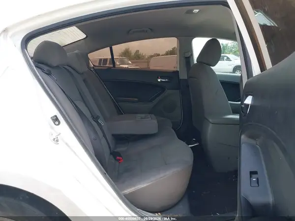 KNAFX4A69G5502094 2016 KIA FORTE - Image 8