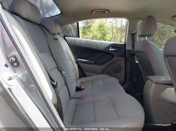 KNAFX4A69G5503777 2016 KIA FORTE - Image 8