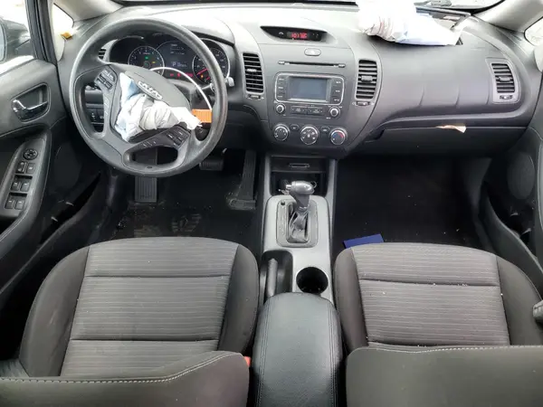 KNAFX4A69G5512611 2016 KIA FORTE - Image 8