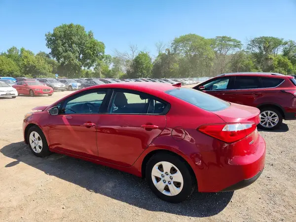 KNAFX4A69G5512821 2016 KIA FORTE - Image 2