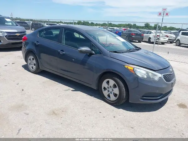 KNAFX4A69G5518425 2016 KIA FORTE - Image 1