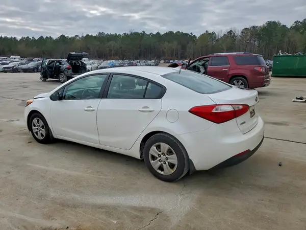 KNAFX4A69G5521793 2016 KIA FORTE - Image 2
