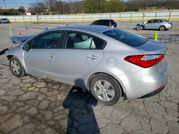 KNAFX4A69G5524872 2016 KIA FORTE - Image 2