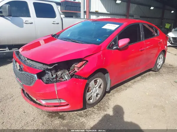 KNAFX4A69G5535113 2016 KIA FORTE - Image 2