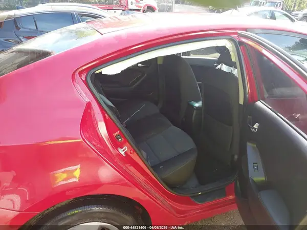 KNAFX4A69G5535113 2016 KIA FORTE - Image 8