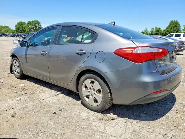 KNAFX4A69G5536858 2016 KIA FORTE - Image 2