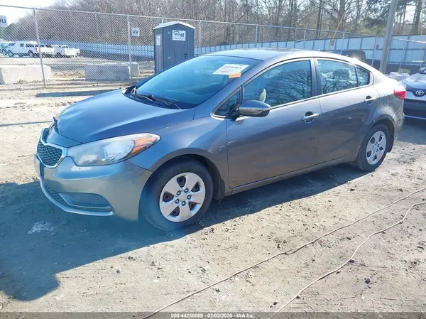 KNAFX4A69G5542286 2016 KIA FORTE - Image 2