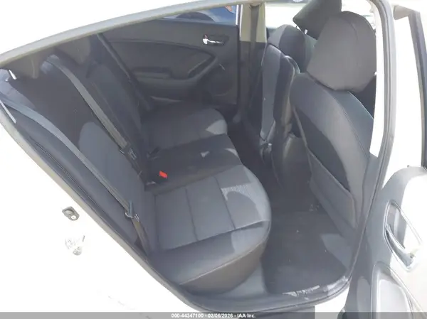 KNAFX4A69G5549416 2016 KIA FORTE - Image 8