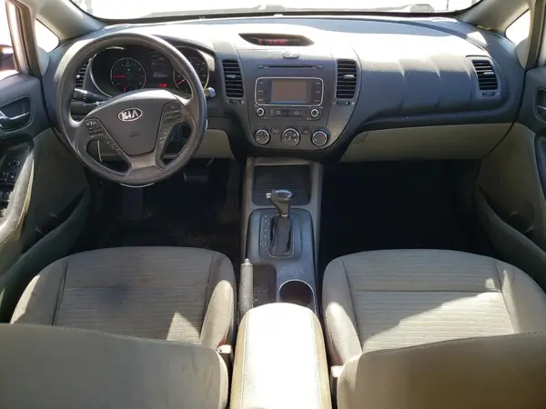 KNAFX4A69G5549982 2016 KIA FORTE - Image 8