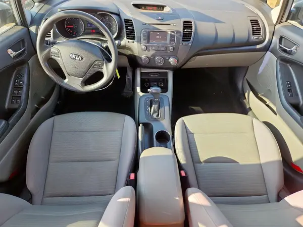 KNAFX4A69G5558200 2016 KIA FORTE - Image 8