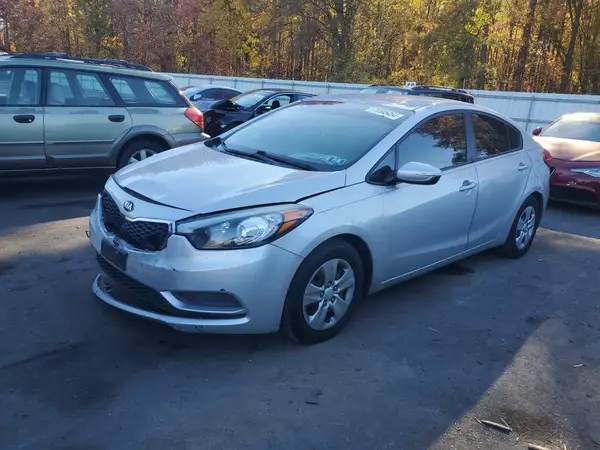 KNAFX4A69G5560528 2016 KIA FORTE - Image 1