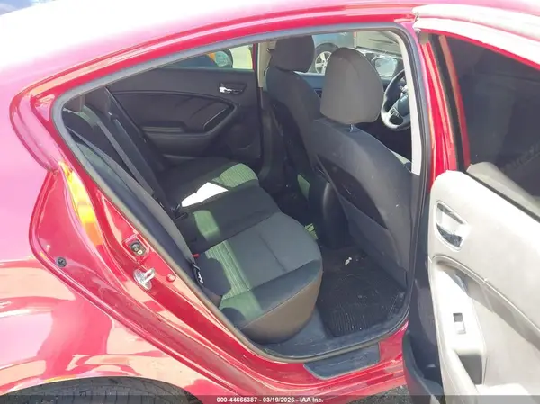 KNAFX4A69G5565373 2016 KIA FORTE - Image 8
