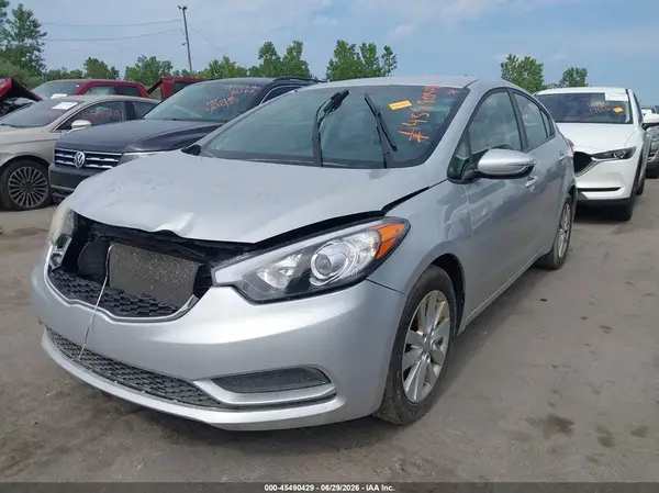 KNAFX4A69G5566216 2016 KIA FORTE - Image 2