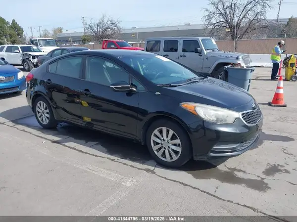 KNAFX4A69G5590578 2016 KIA FORTE - Image 1
